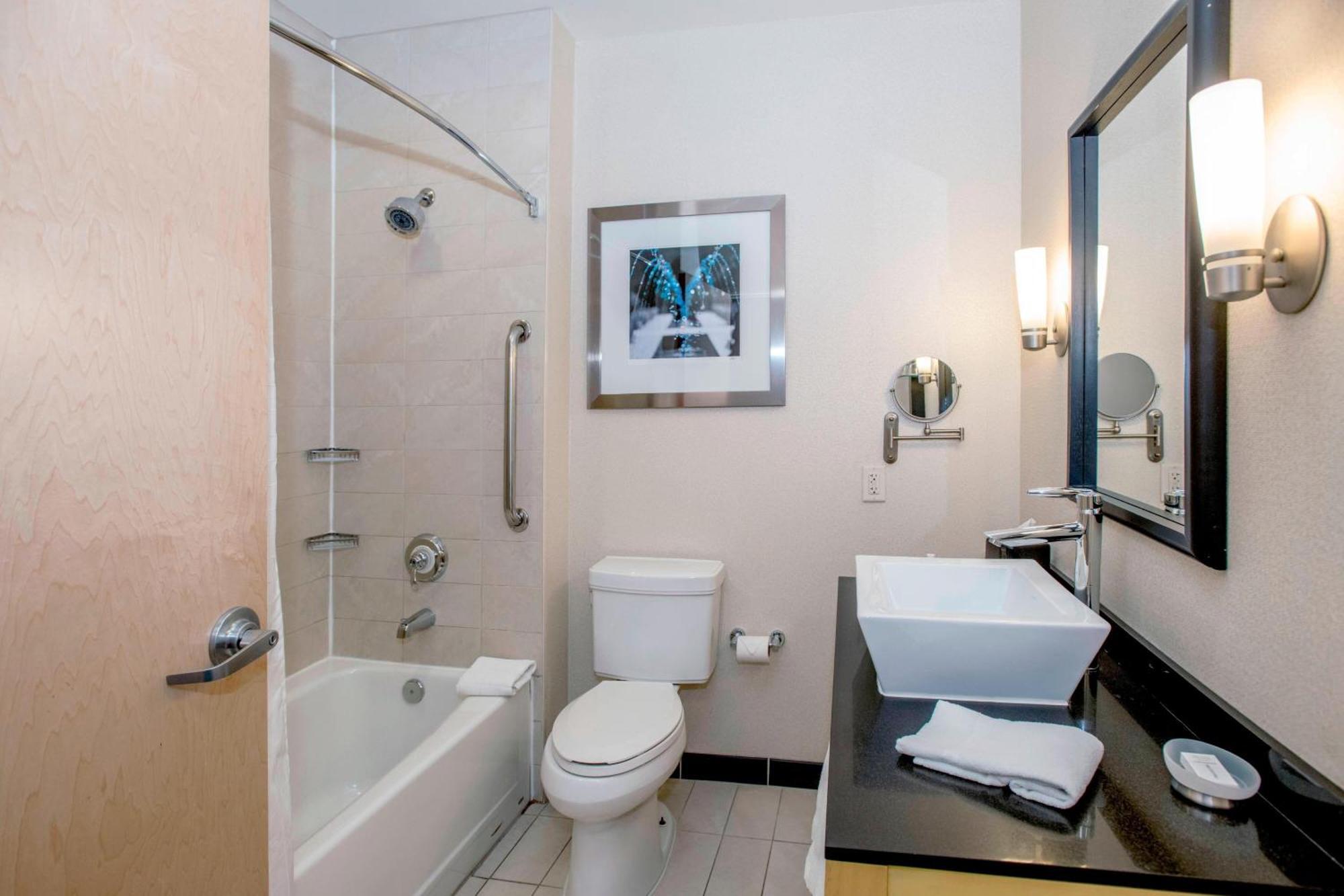 Springhill Suites By Marriott Pueblo Downtown Εξωτερικό φωτογραφία